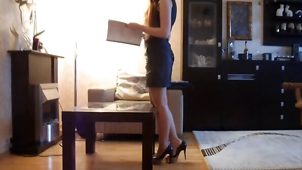 AJ Applegate ពិតជាដឹងពីរបៀបធ្វើការអណ្តាត និងរន្ធញីរបស់នាង